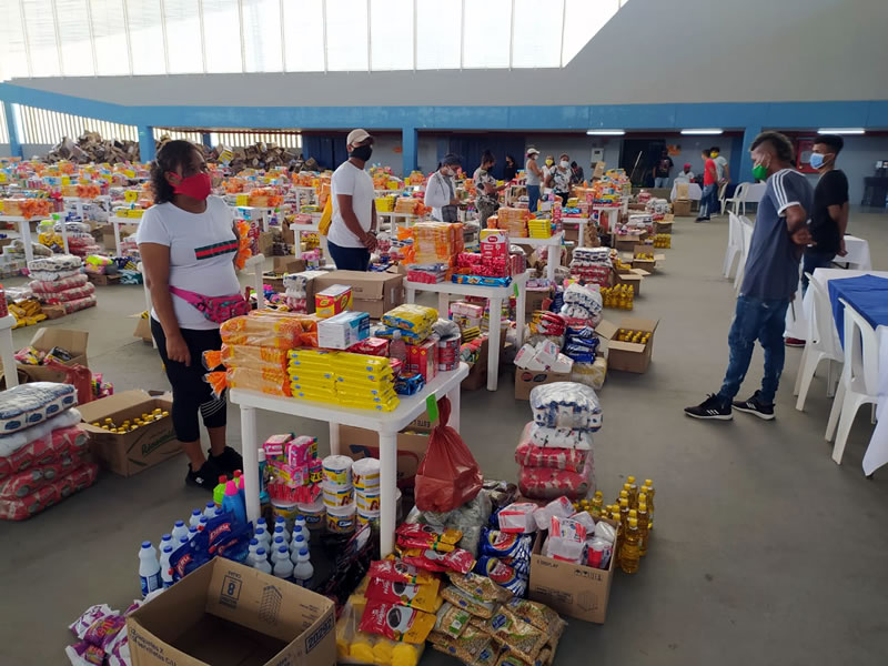 Tiendas para la Gente entrega insumos a 247 participantes en Cartagena