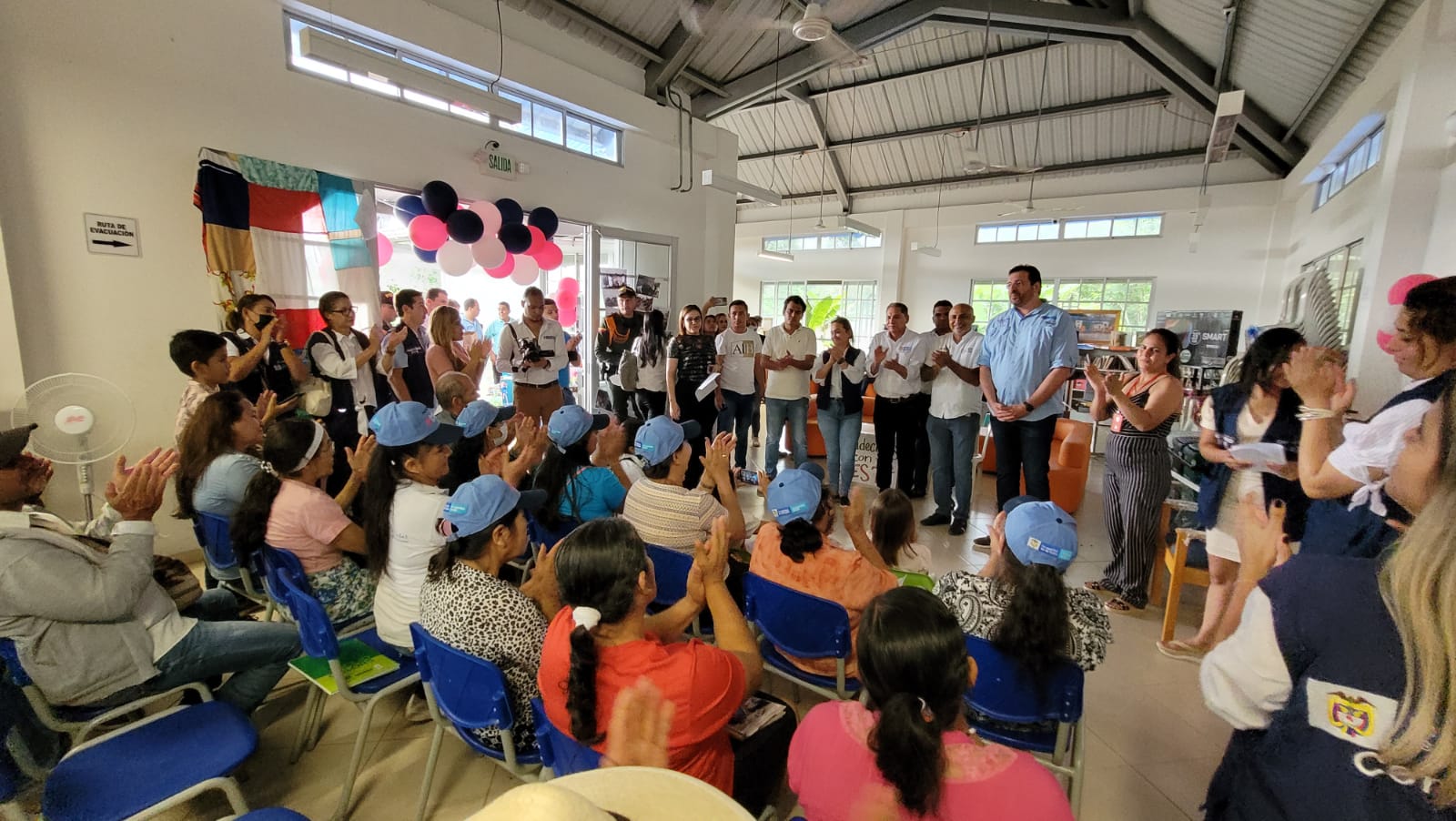 Prosperidad Social entrega dotaciones por 75 millones de pesos a biblioteca, colegio y centros comunitarios en municipios de Cesar