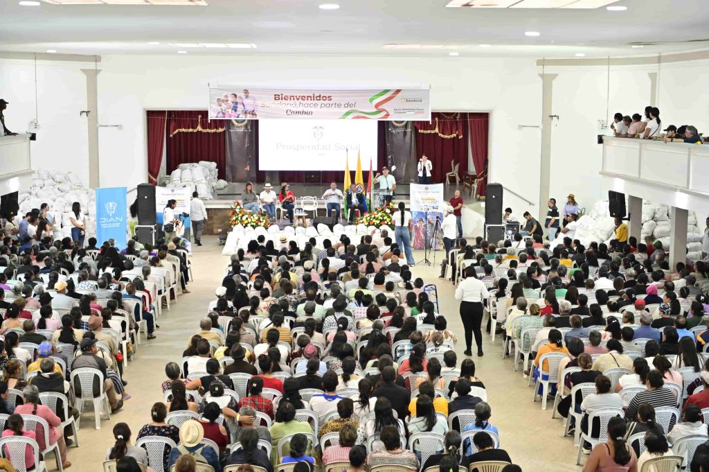 Prosperidad Social y DIAN entregan bienes a 1.000 hogares vulnerables en Sandoná, Nariño 2