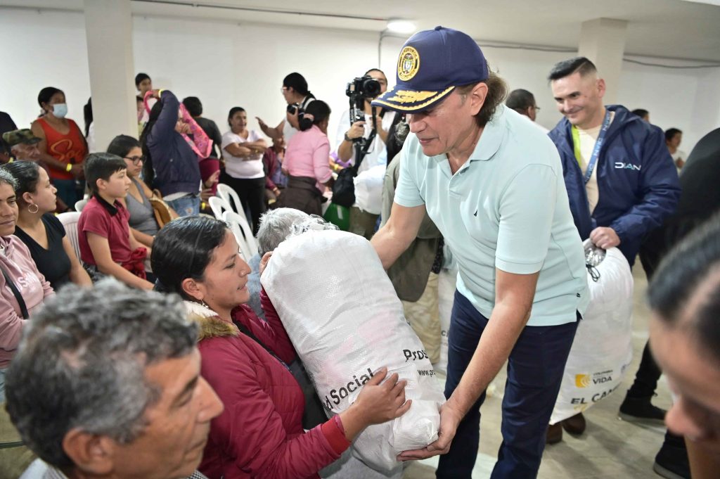 Prosperidad Social y DIAN entregan bienes a 1.000 hogares vulnerables en Sandoná, Nariño 3