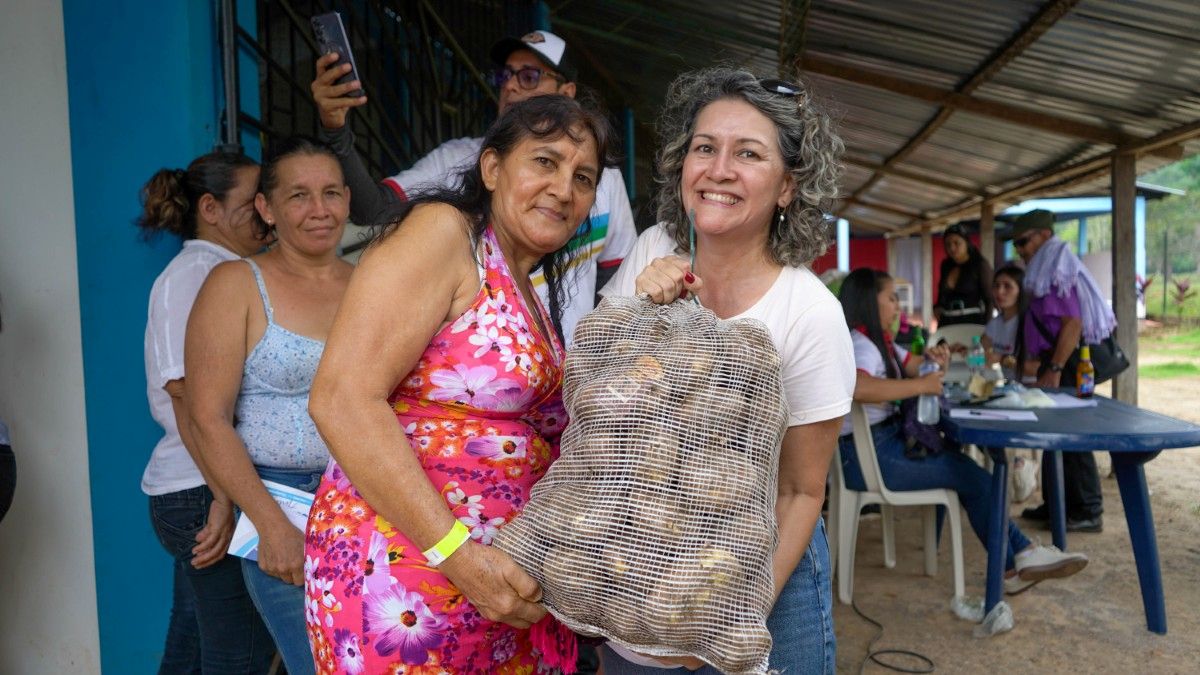 entrega de papa en Guaviare