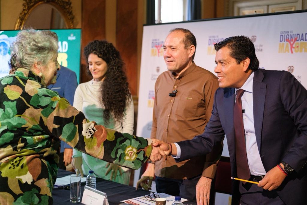 Cultura-es-Dignidad-Mayor (3)