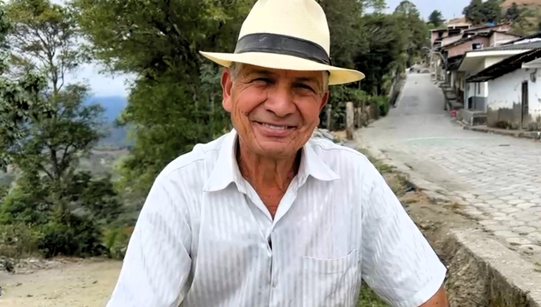 Don Aenio Hoyos (Almaguer)