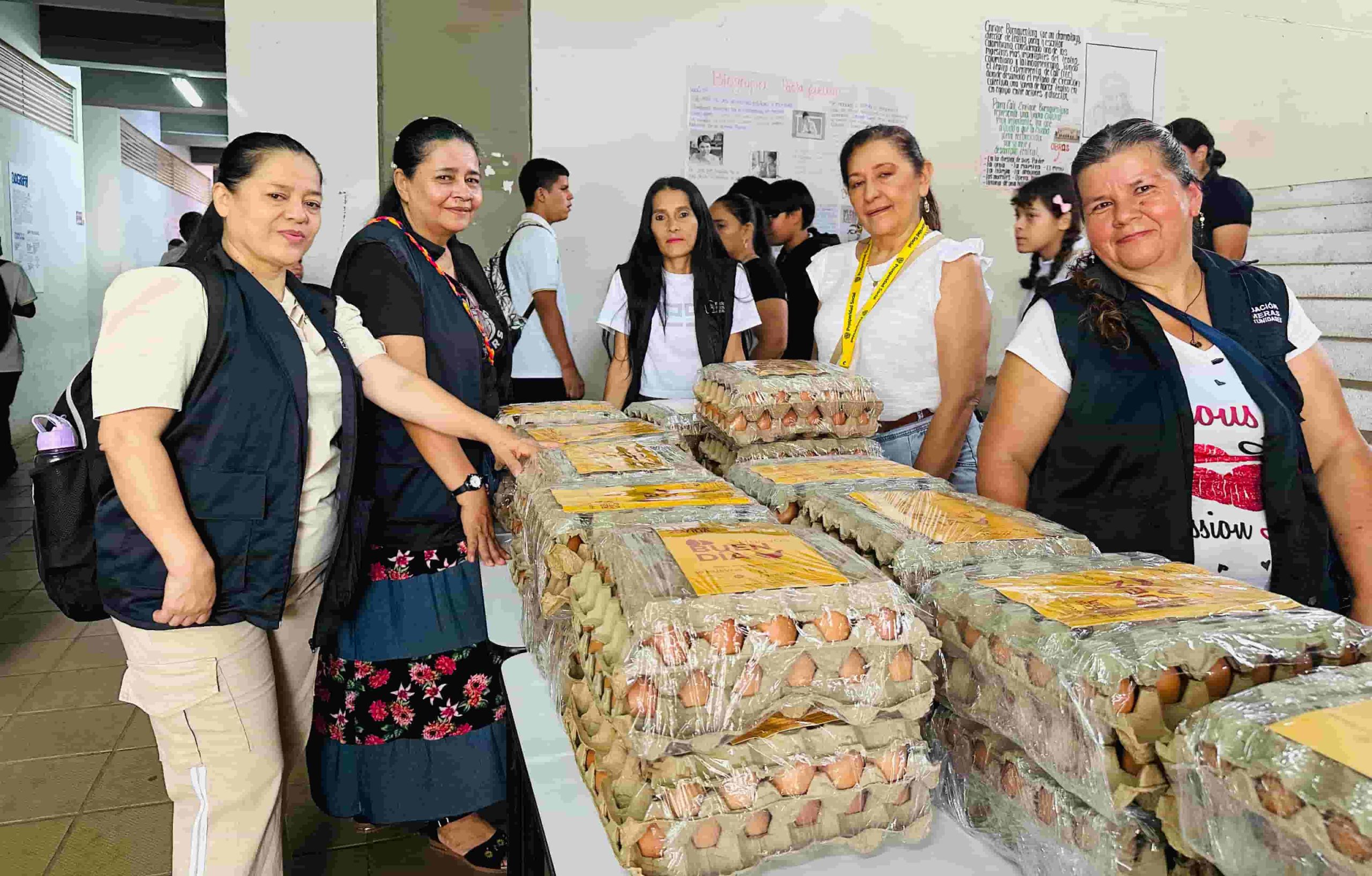 Entrega de alimentos Cali (5)