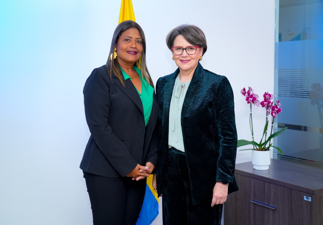 Johanna Levin Oliveros - Gerente Regional San Andrés1